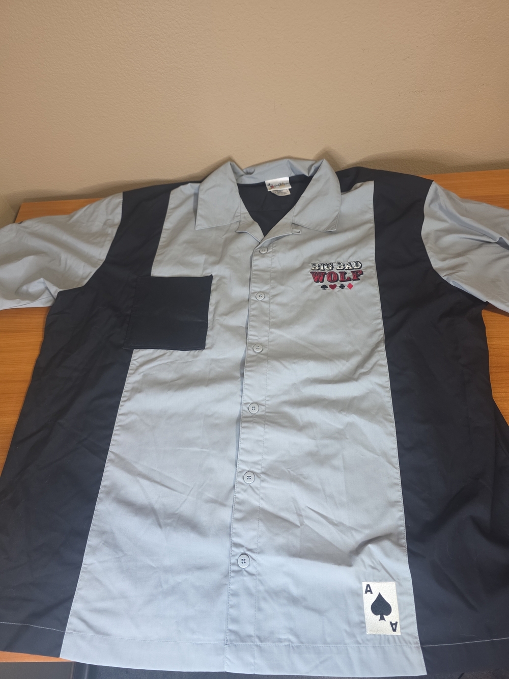 Vintage Disney Gray Big Bad Wolf Hold em Poker Club Shirt XXL Disneyland 1990s